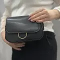 Siyah cilt mossi çanta