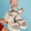 Sody Bej Cilt Topuklu Sandalet