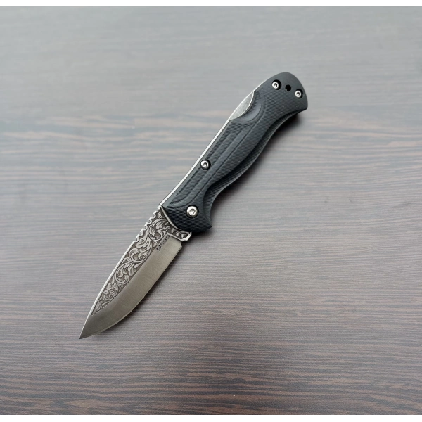 N690 GRAVÜR İŞLEMELİ SİYAH KLİPSLİ ÇAKI