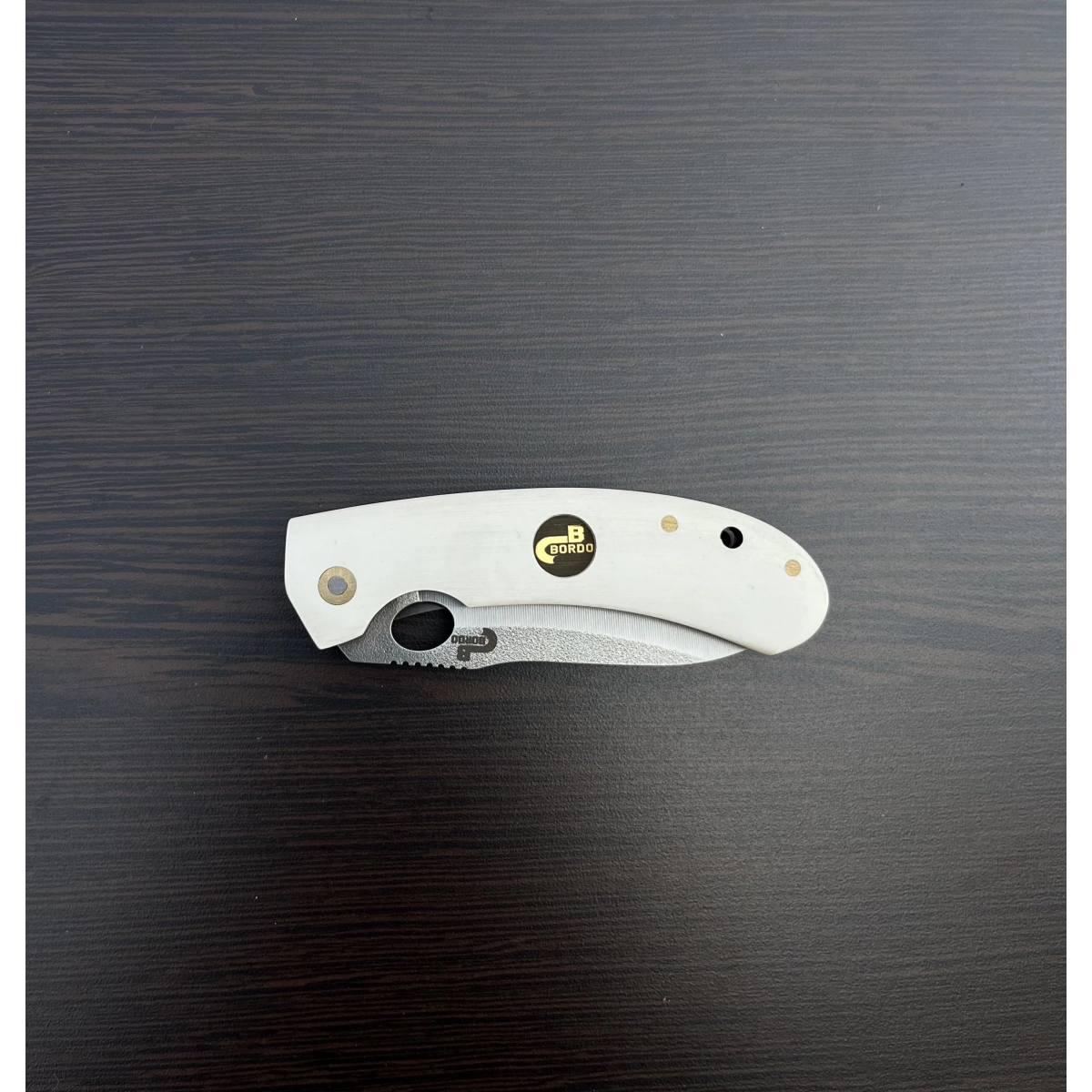 N690 BEYAZ T10 KATLANIR ÇAKI