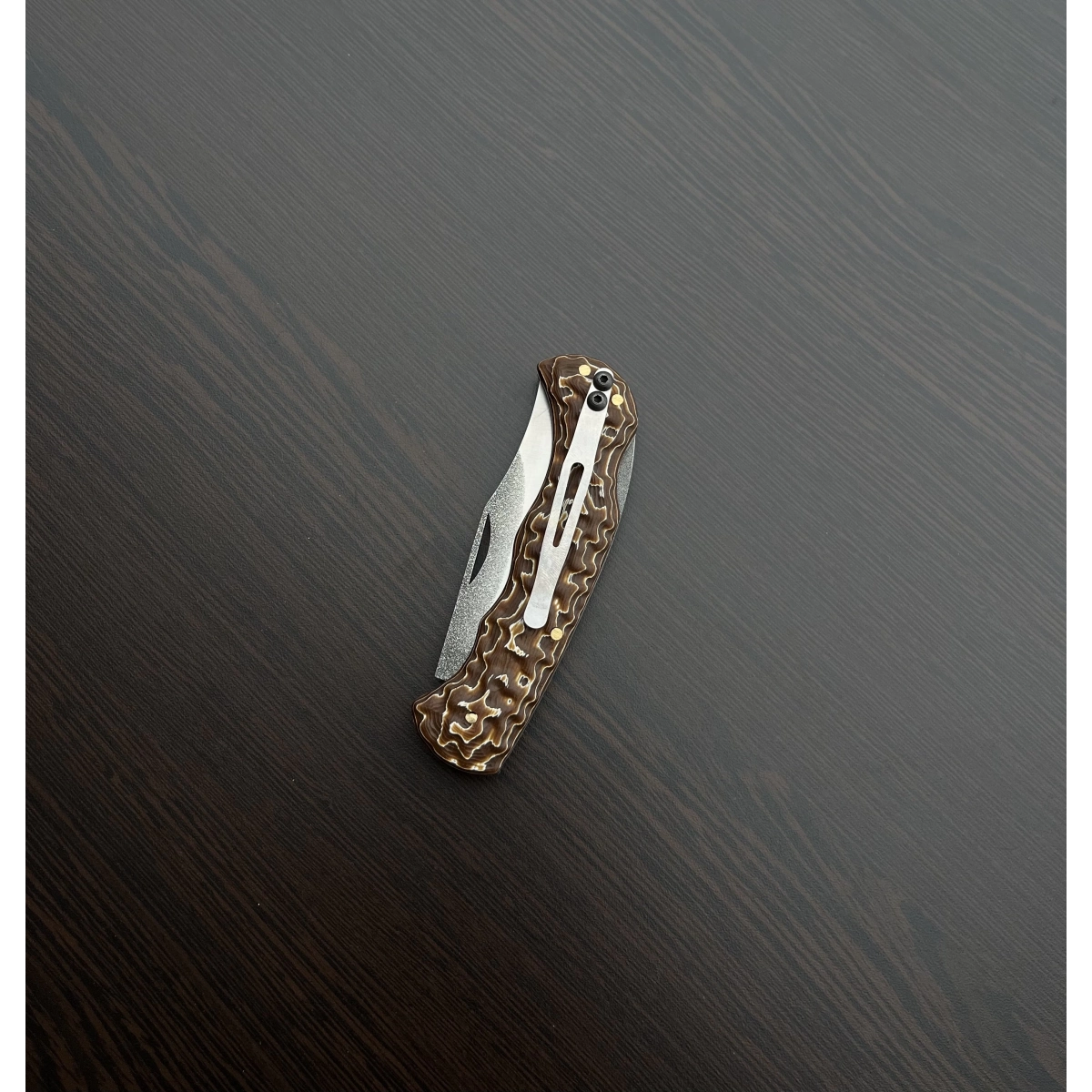 N690 KAHVE VERZALİT KABZE KLİPSLİ KATLANIR ÇAKI