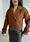 Kadın Astarlı Kolları Kemerli Kısa Kaşe Kaban