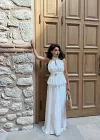 Kadın Beyaz Yaka Halter Yaka Ve Etek Tasarım Takım