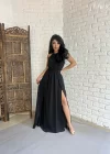 Kadın Gold Aksesuarlı Yırtmaçlı Uzun Elbise