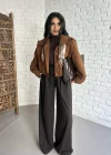 Kadın Kısa Pile Detaylı Trençkot