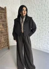 Kadın Kısa Pile Detaylı Trençkot