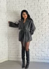 Kadın Kuşaklı Oversize Kısa Kaşe Kaban