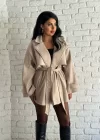 Kadın Kuşaklı Oversize Kısa Kaşe Kaban