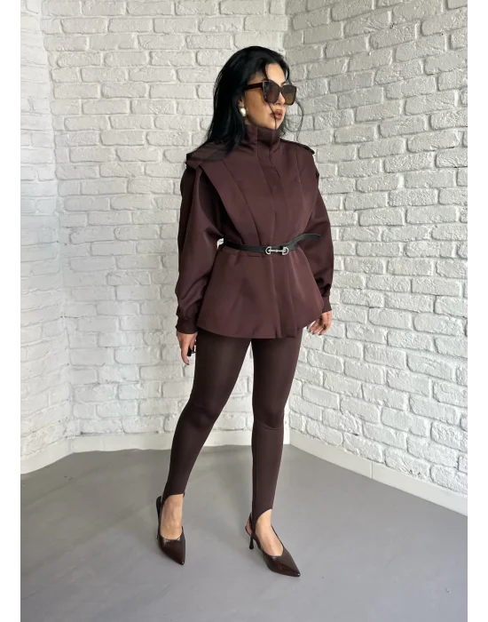 Kadın Dik Yaka Vatkalı Siyah Kemerli Ceket