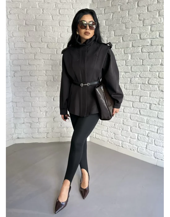 Kadın Dik Yaka Vatkalı Siyah Kemerli Ceket