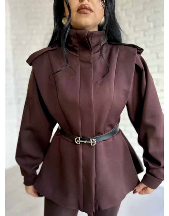 Kadın Dik Yaka Vatkalı Siyah Kemerli Ceket