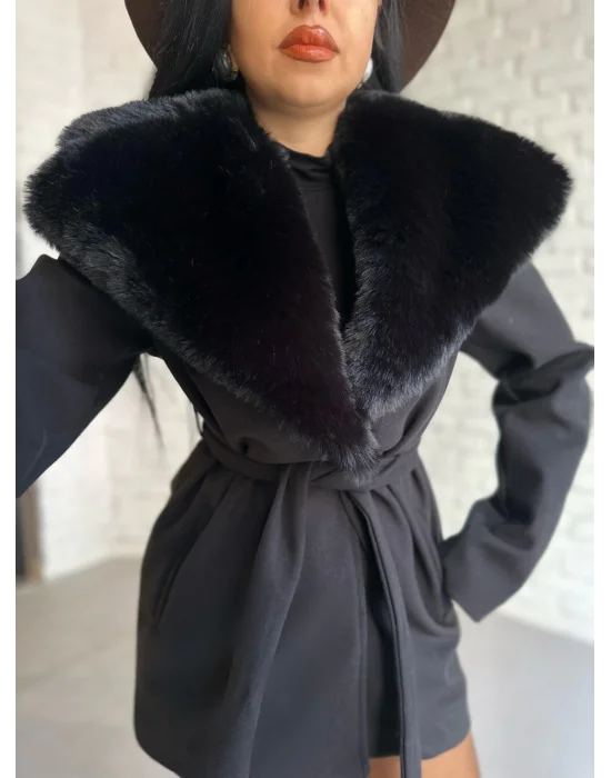 Kadın Kürk Yaka Astarlı Kaşe Kaban