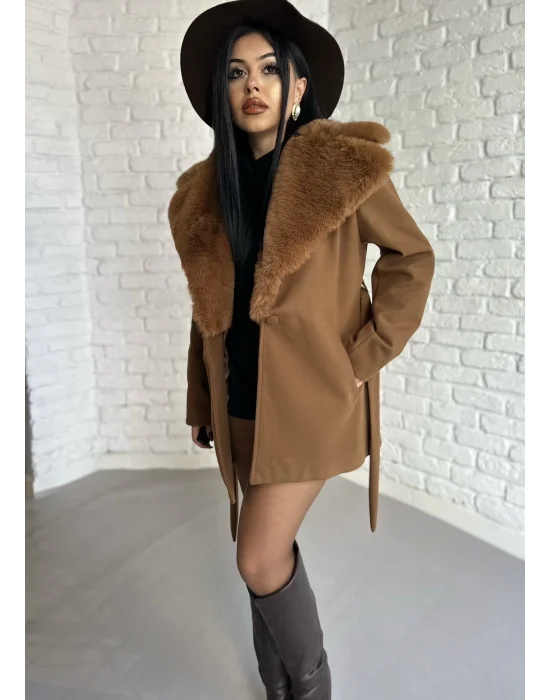 Kadın Kürk Yaka Astarlı Kaşe Kaban