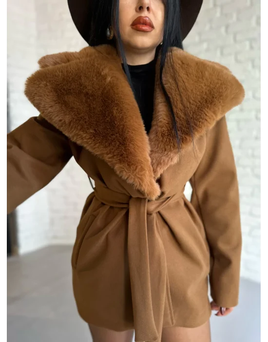 Kadın Kürk Yaka Astarlı Kaşe Kaban