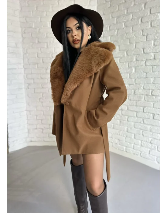 Kadın Kürk Yaka Astarlı Kaşe Kaban