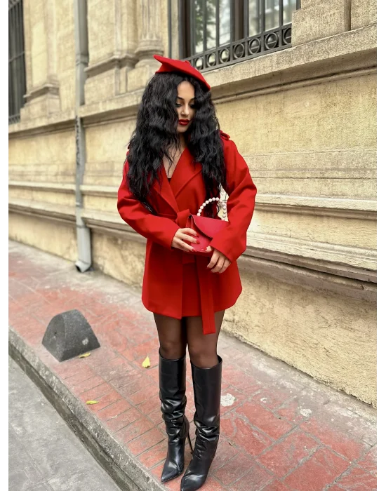 Kadın Önü Düğmeli Astarlı Kısa Kaşe Kaban