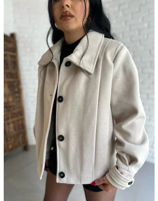 Kadın Pile Detaylı Astarlı Kısa Kaşe Kaban