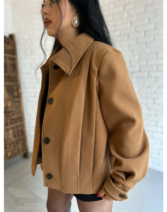 Kadın Pile Detaylı Astarlı Kısa Kaşe Kaban