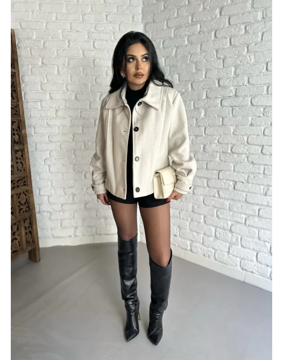 Kadın Pile Detaylı Astarlı Kısa Kaşe Kaban