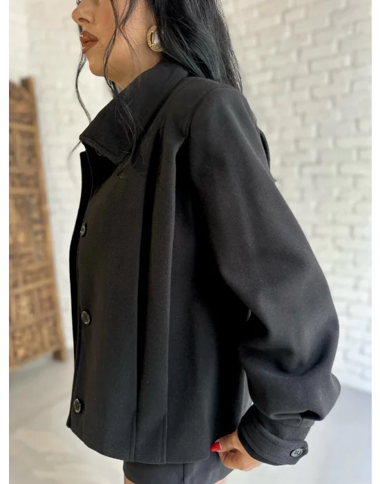 Kadın Pile Detaylı Astarlı Kısa Kaşe Kaban