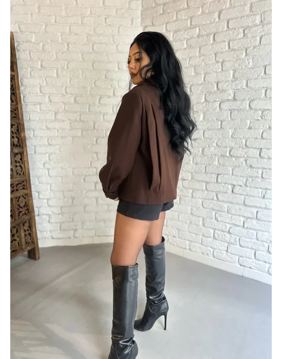 Kadın Pile Detaylı Astarlı Kısa Kaşe Kaban