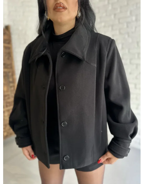 Kadın Pile Detaylı Astarlı Kısa Kaşe Kaban