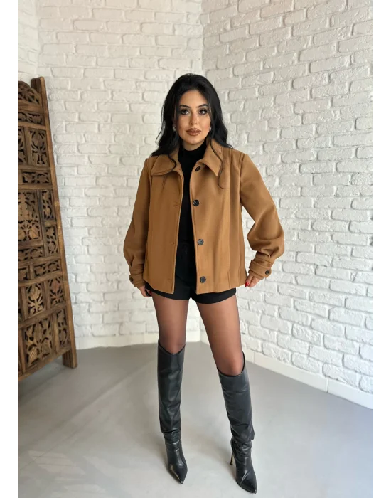 Kadın Pile Detaylı Astarlı Kısa Kaşe Kaban