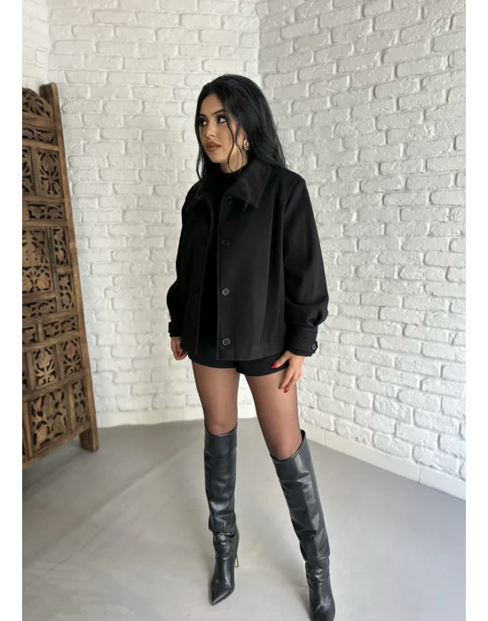 Kadın Pile Detaylı Astarlı Kısa Kaşe Kaban