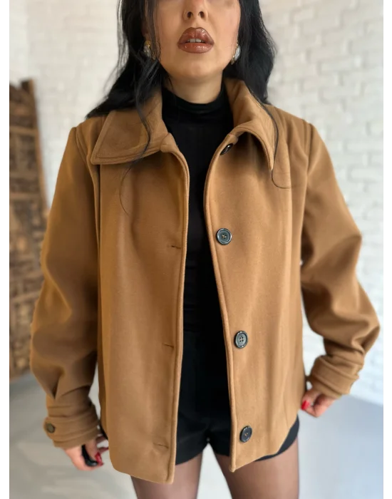 Kadın Pile Detaylı Astarlı Kısa Kaşe Kaban