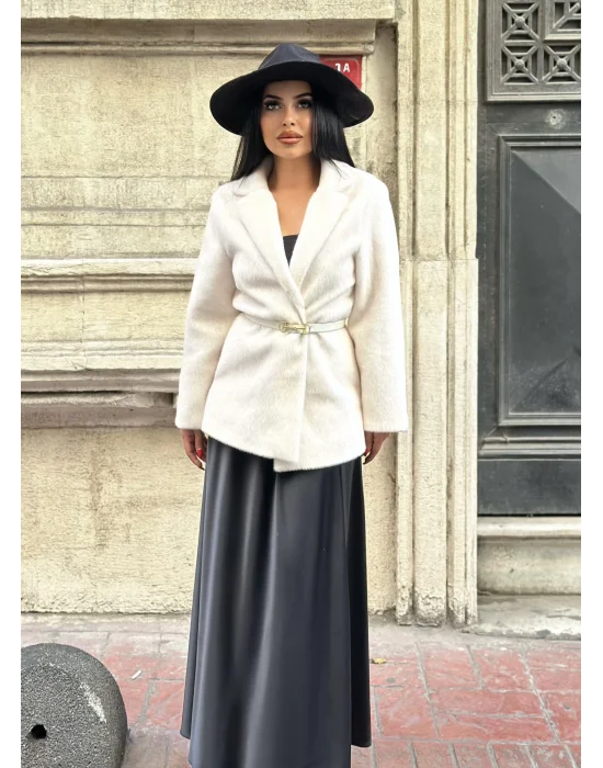 Kadın Tay Tüylü Astarlı Kemerli Blazer Ceket