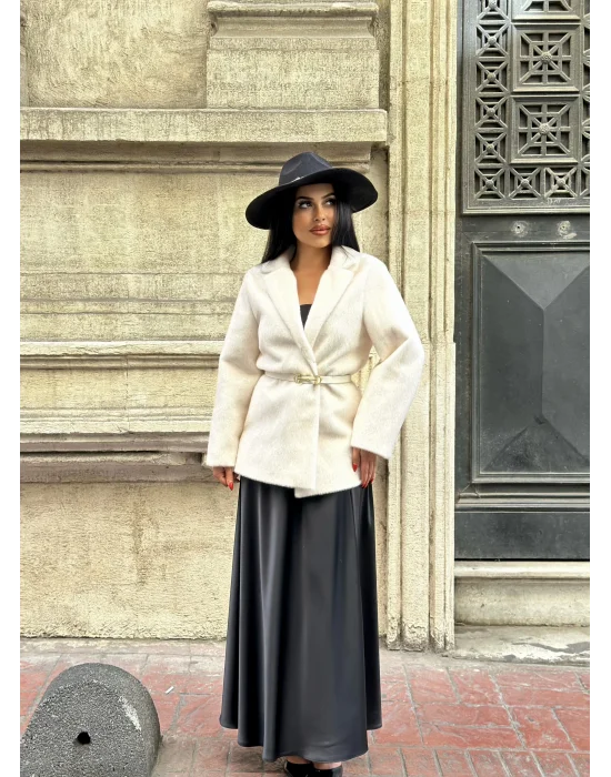 Kadın Tay Tüylü Astarlı Kemerli Blazer Ceket