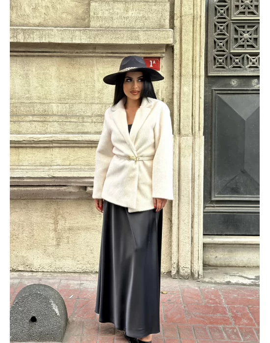 Kadın Tay Tüylü Astarlı Kemerli Blazer Ceket
