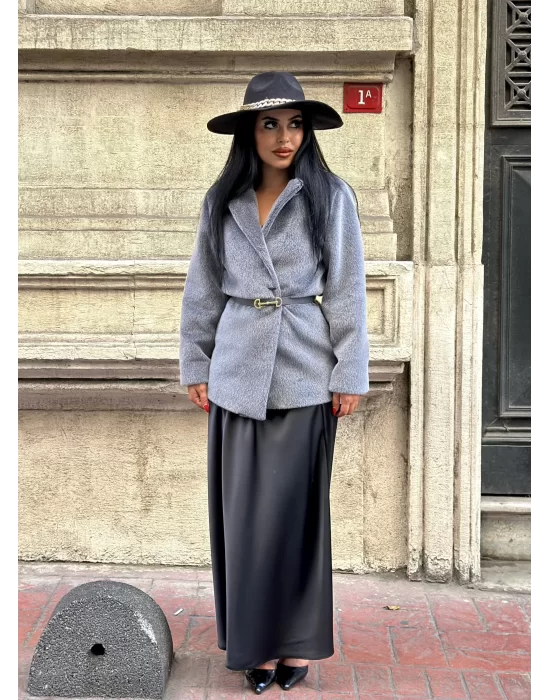 Kadın Tay Tüylü Astarlı Kemerli Blazer Ceket