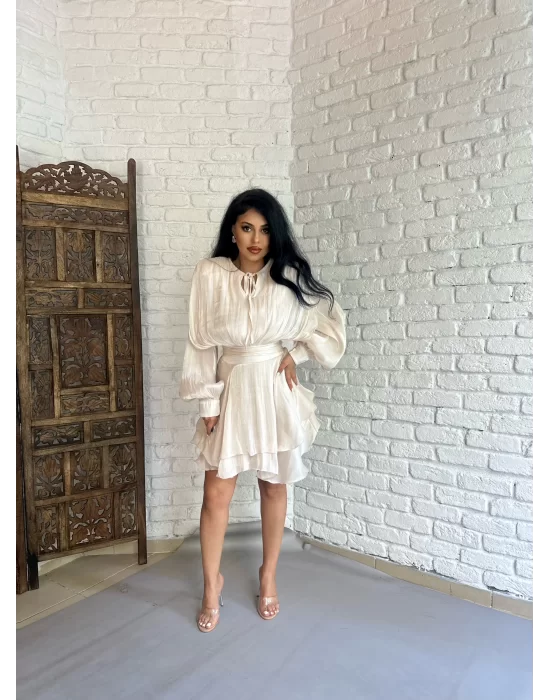 Kadın Volanlı Tasarım Vatkalı Kısa Elbise