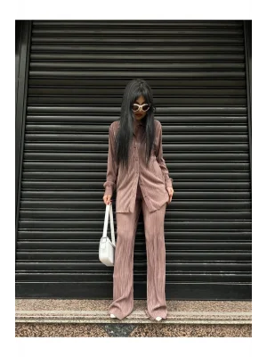 Kadın Piliseli Gömlek Ve Beli Lastikli Rahat Kalıp Pantolon Takım