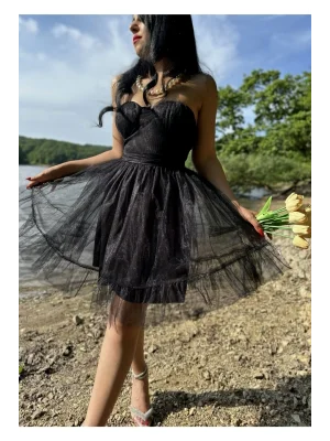 Kadın Straplez Kalp Yaka Mini Tül Elbise