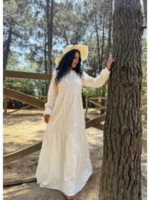 Kadın Fisto Nakış İşlemeli Uzun Çiçek Desenli Elbise