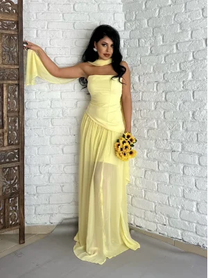 Kadın Fularlı Straplez Tül Uzun Tasarım Elbise