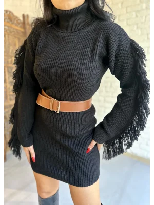 Kadın Kolları Püsküllü Triko Elbise