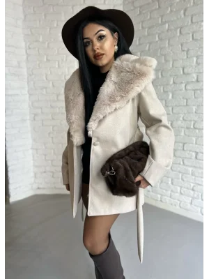 Kadın Kürk Yaka Astarlı Kaşe Kaban