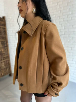 Kadın Pile Detaylı Astarlı Kısa Kaşe Kaban