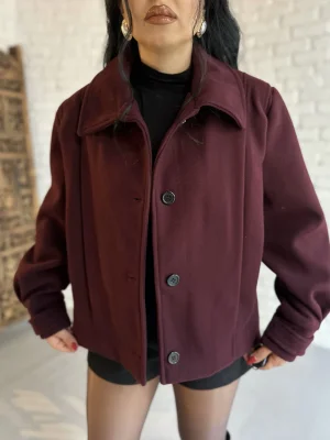 Kadın Pile Detaylı Astarlı Kısa Kaşe Kaban