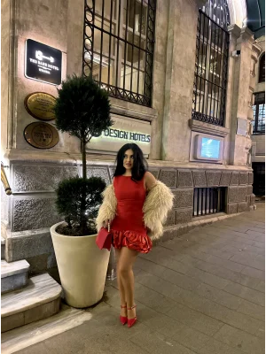 Kadın Sıfır Kol Tasarım Eteği Volanlı Şortlu Elbise