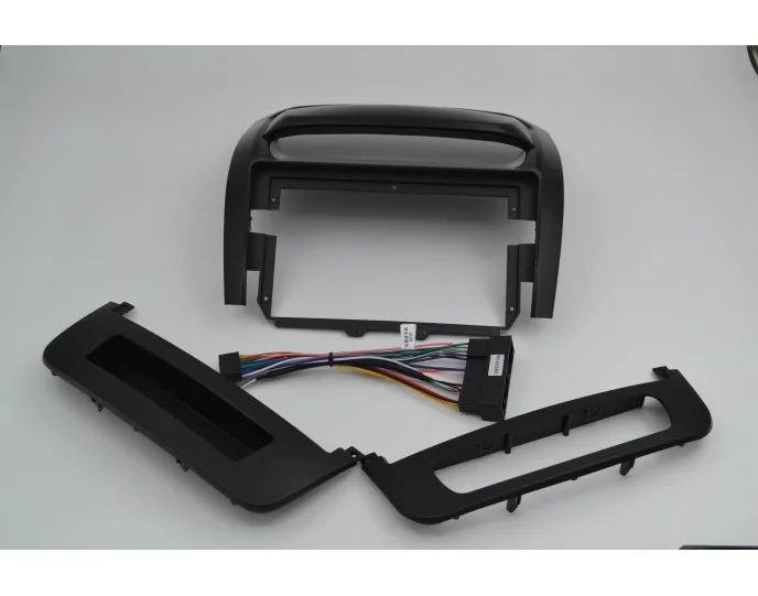 Kia Sorento 2013-2014 9 İnç Multimedya Çerçeve