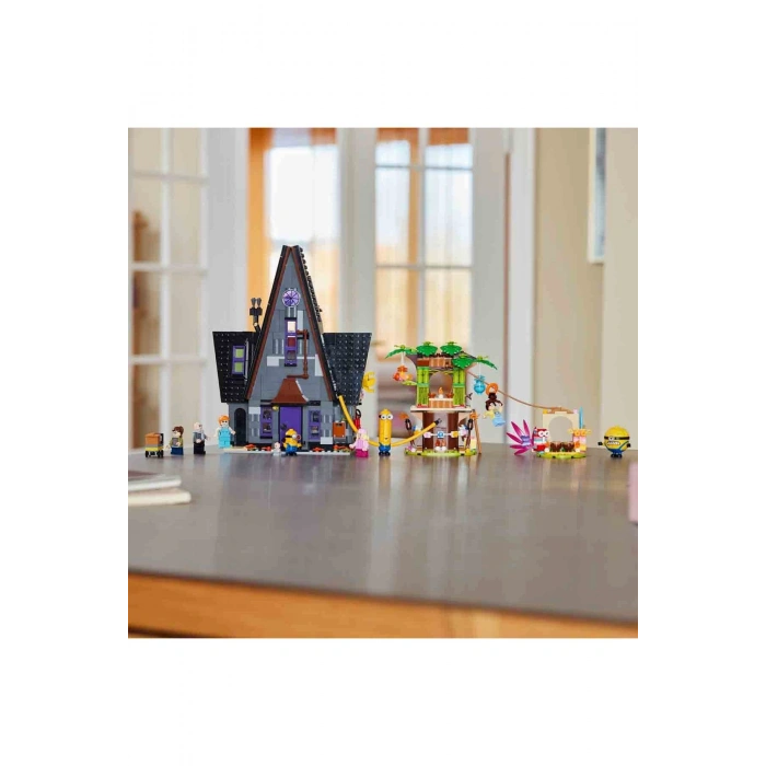 Despicable Me 4 Minyonlar ve Grunun Aile Köşkü 75583 – 8 Yaş ve Üzeri Çocuklar İçin