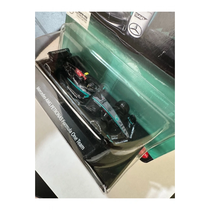Mercedes amg petronas formula one team 44