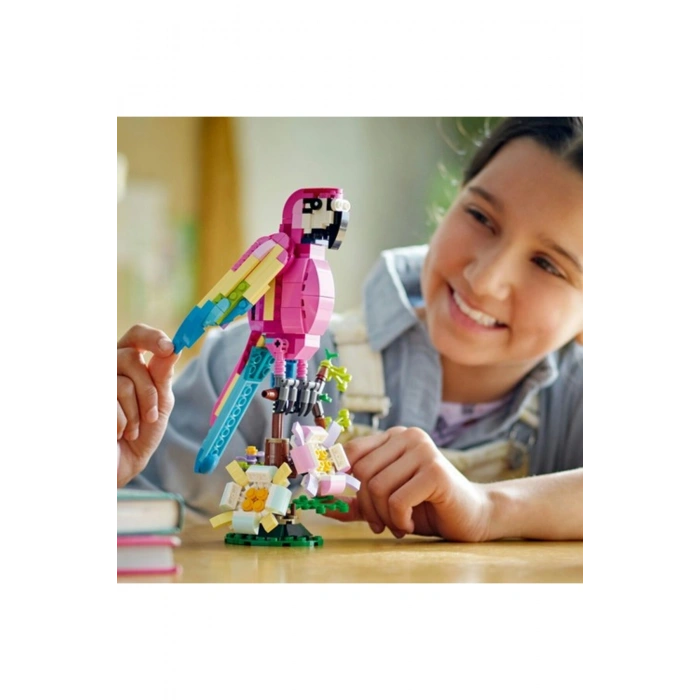 ® Creator Egzotik Pembe Papağan 31144 - 7 Yaş ve Üzeri Çocuklar Için Papağan, Balık ve Kurbağa M