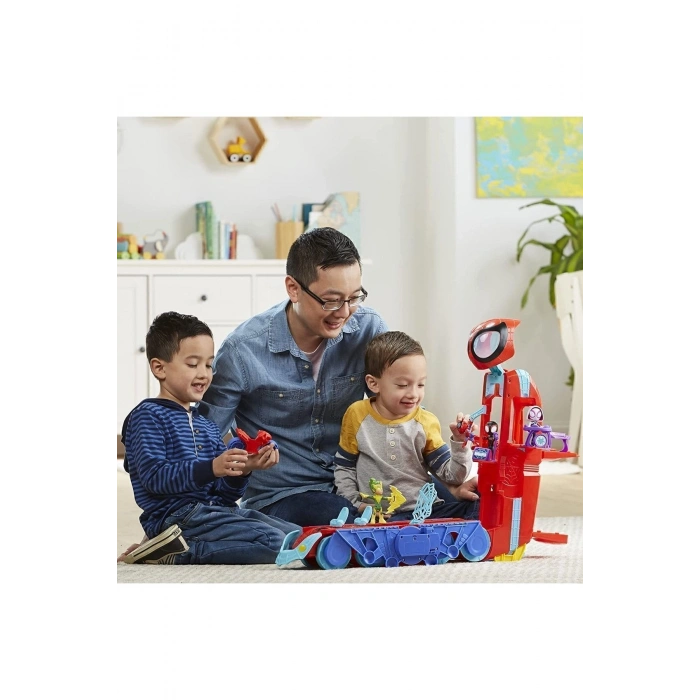 Spidey And His Amazing Friends Spider Crawl-r 2-in-1 Genel Merkez Oyun Seti