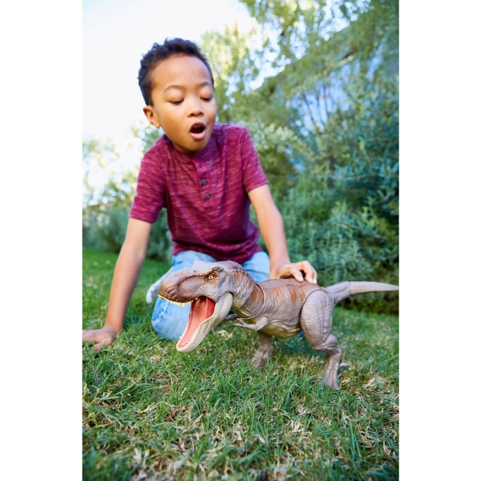 Jurassic World Kahverengi Güçlü Ve Savaşçı T-rex Gct91