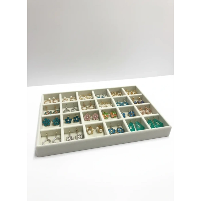 Varşova Model Süet Kumaş Krem Renk 34 Cm / 24 Cm 24 Bölmeli Takı Standı